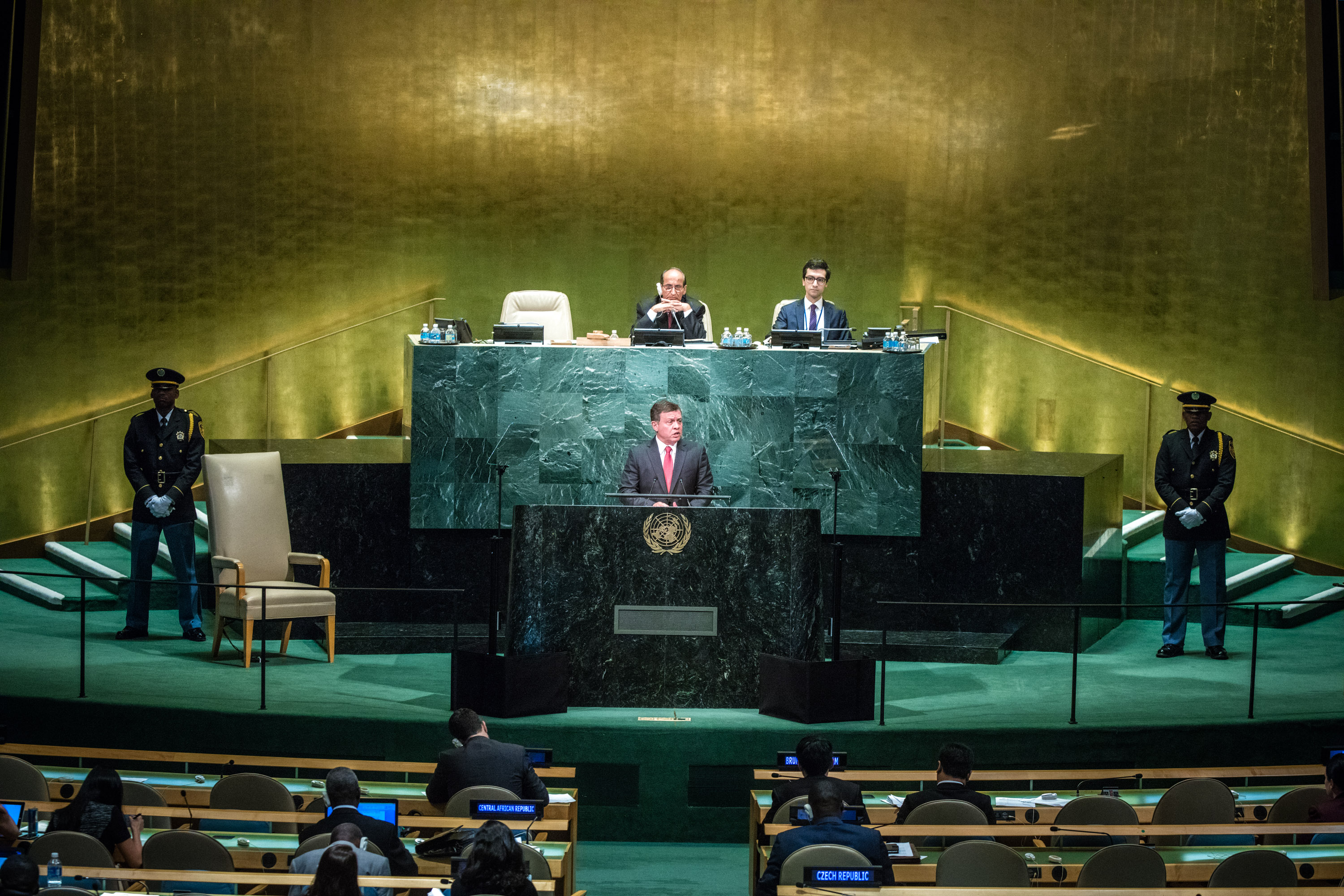 King delivers speech at the 71st session of the UN General Assembly